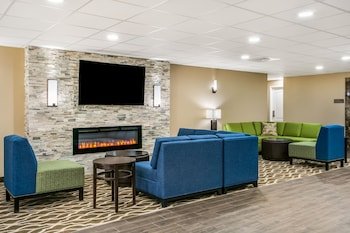 Aspire Hotel and Suites