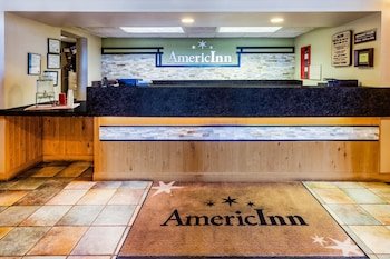 AmericInn by Wyndham Hampton