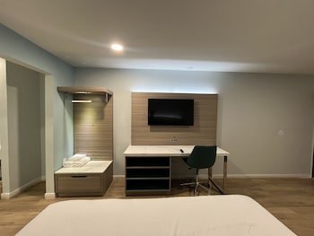 Travelodge by Wyndham Fairplex Pomona