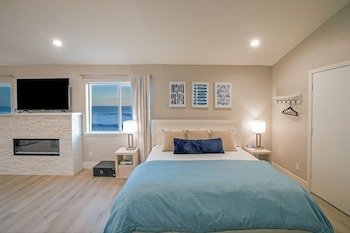 Black Sands Inn