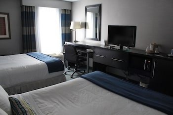 Holiday Inn Express Janesville I-90 & US Highway 14