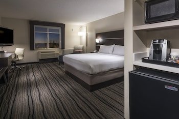 Holiday Inn Express & Suites Livermore