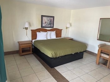 Holiday Motel