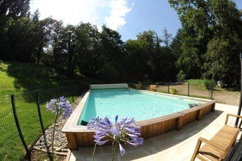 Le St Barnabe Hotel & Spa