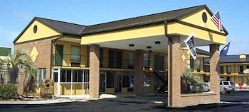 Travelers Inn & Suites