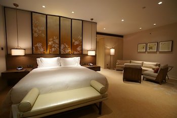 Twelve at Hengshan, a Luxury Collection Hotel, Shanghai