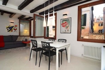 B&B Fortuny