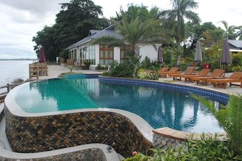 Myitkyina Palm Spring Resort Hotel