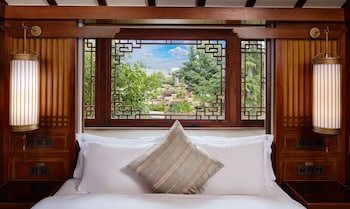 Intercontinental Lijiang Ancient Town Resort