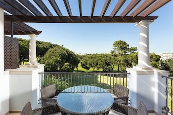 Pine Cliffs Residence, a Luxury Collection Resort
