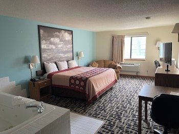 Super 8 by Wyndham West Point