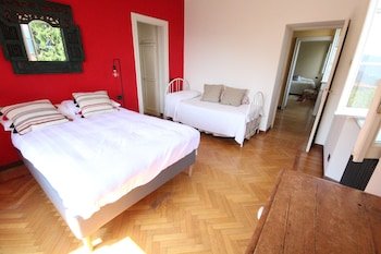 Botanic Garden Villa