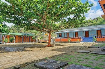 Azka Homestay Klayar by OYO