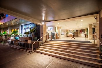 Waikiki Grand Hotel