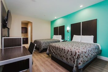 Crystal Inn & Suites Willowbrook Mall