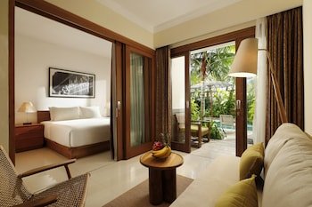 Sara Residence