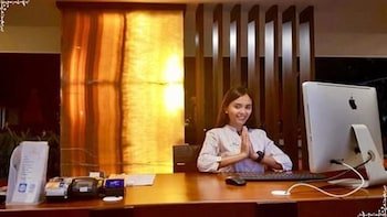 Laguna Gili Beach Resort