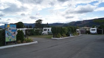 Richmond Motel & Top 10 Holiday Park