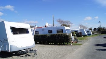 Richmond Motel & Top 10 Holiday Park