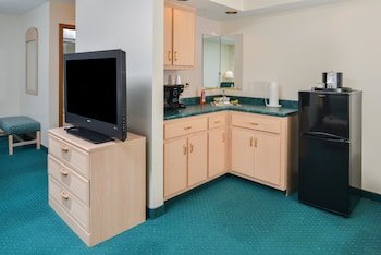 Americas Best Value Inn & Suites Bluffton