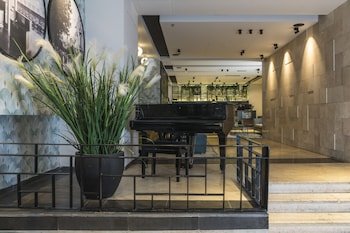 Koresh Hotel