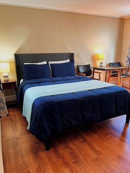 Blue Jay Motel