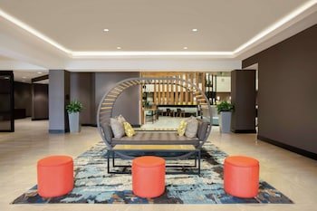 Embassy Suites by Hilton Orlando Airport