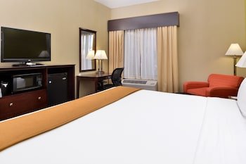 Holiday Inn Express & Suites Indianapolis West - Airport Area