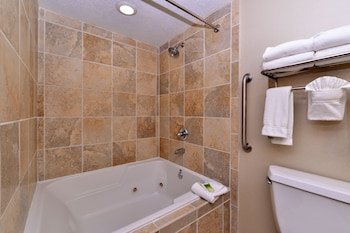 Holiday Inn Express & Suites Indianapolis West - Airport Area