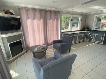 Aquastar Inn At Westerly