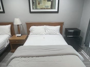 Aquastar Inn At Westerly