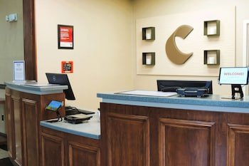 Comfort Suites