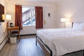 The Driftwood Hotel