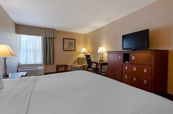 Best Western Staunton Inn