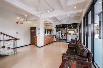 Governor Forbes Inn by ZEN Rooms