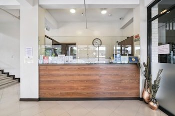 Governor Forbes Inn by ZEN Rooms