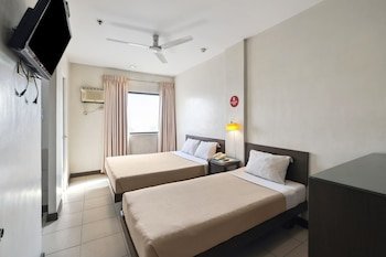 Governor Forbes Inn by ZEN Rooms