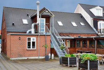Bed & Breakfast Phønix