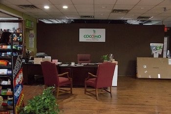 Cocomo Inn & Suites