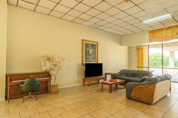 Economy Inn Livingston