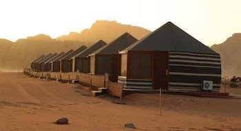 Yasmina Luxury Camp
