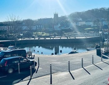 Arosfa Harbourside Guesthouse