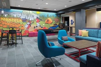 Tru by Hilton Manteca
