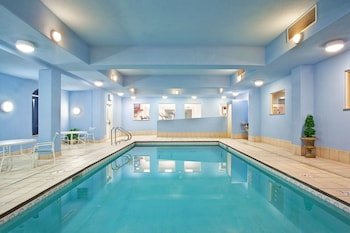 Holiday Inn Express Hotel & Suites Rockford - Loves Park