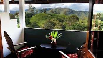 Lakshmis Hotel Ella