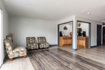 Scottish Inn & Suites