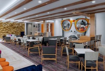 La Quinta Inn & Suites By Wyndham Mount Laurel Moorestown