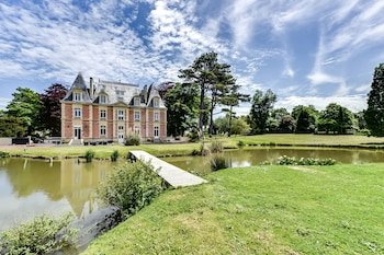 Chateau Cote De Nacre