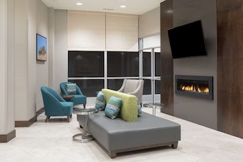Hilton Garden Inn Omaha Aksarben Village