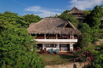 Zoa Hotel
